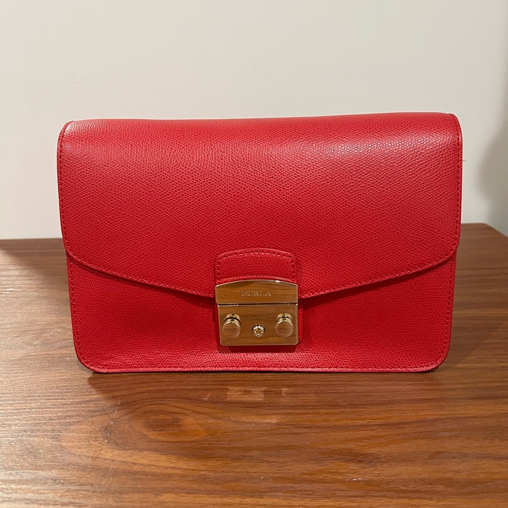 Furla Metropolis Shoulder Bag